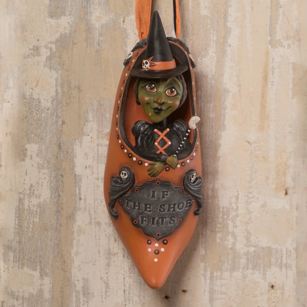 LeeAnn Kress for Bethany Lowe hanging wall decoration